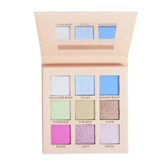 Makeup Revolution x Friends Chandler Eyeshadow Palette -  paleta cieni