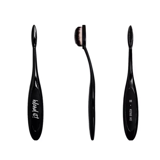 BLEND IT Oval Brush Oh! Brush 06